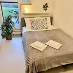 Florian Garden With Private Parking Apartmán