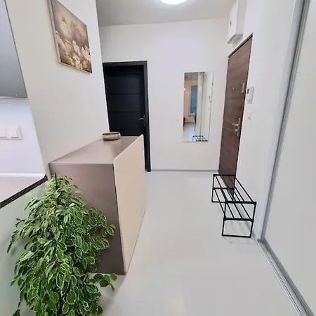 Apartment Florian Garden With Private Parking *